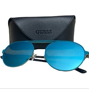 Guess Women’s Vintage Round Metal Pilot Sunglasses Turquoise Mirrored New w/Case